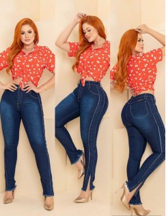 Calça jeans escuro, cós alto, com lycra